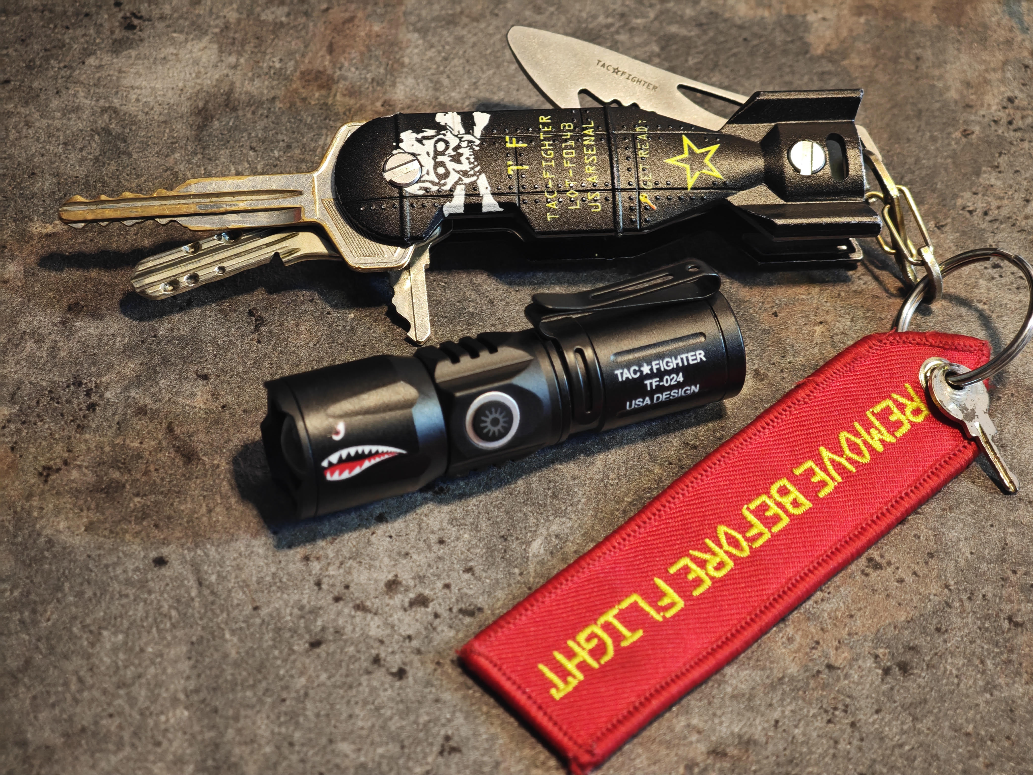 ライト・ランタン H&O Shark Tactical 38-kt Lantean Light of Shark / 小型LEDライト