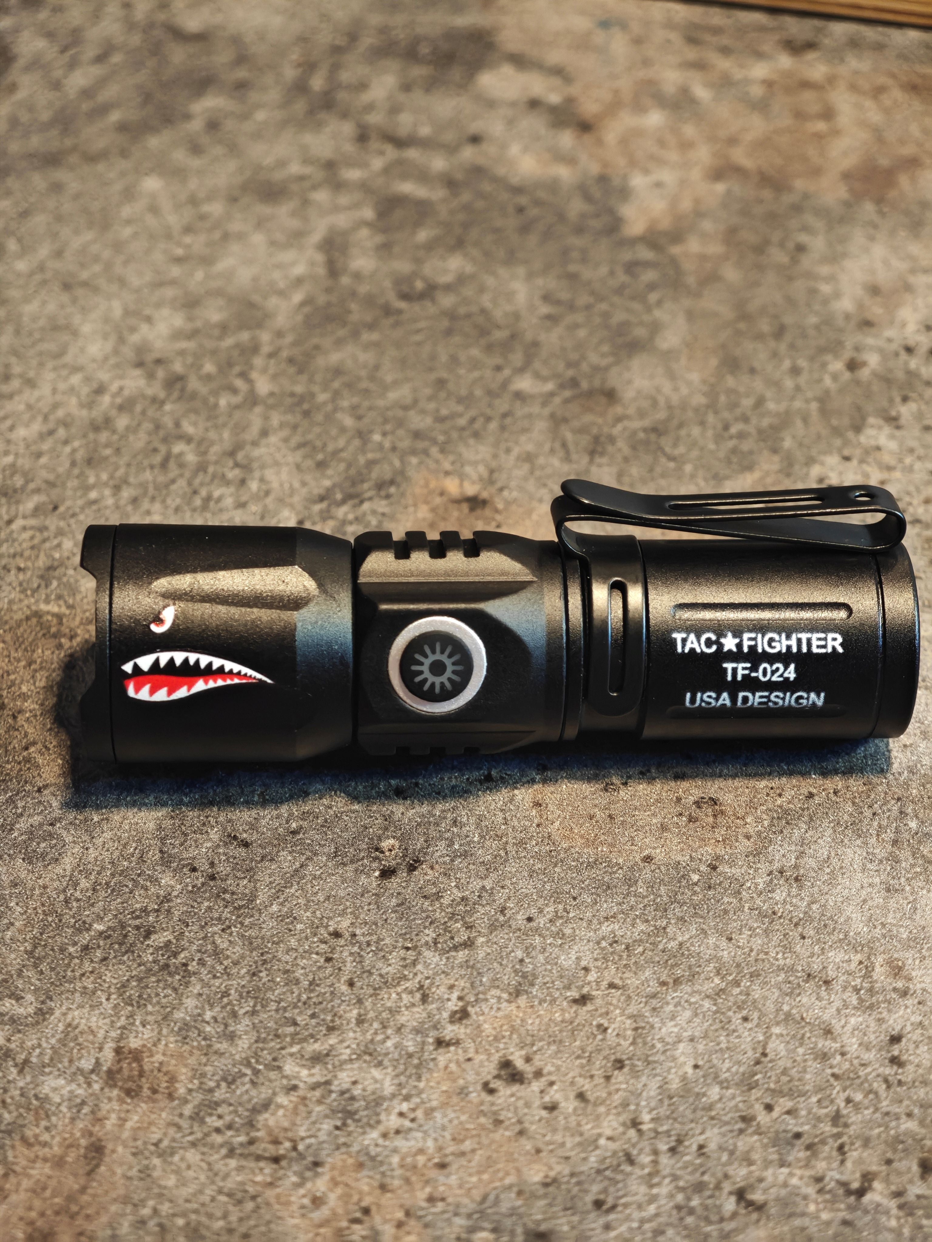 Light of Shark / 小型LEDライト